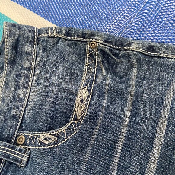 Ariya Jeans Denim Embroidery W16 Shorts - Picture 6 of 10